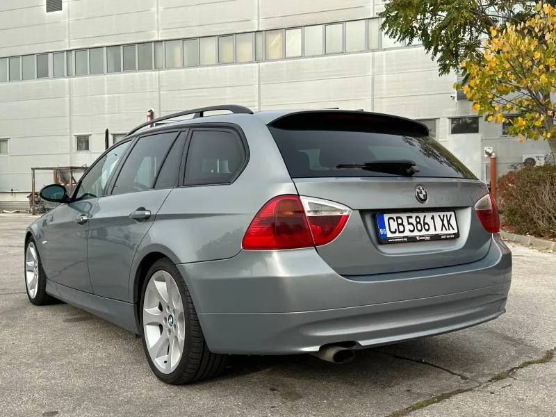 BMW 320 D Перфектна Image 3