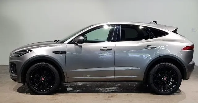 Jaguar E-pace D200 AWD =R-Dynamic SE= Black Pack Гаранция Image 3