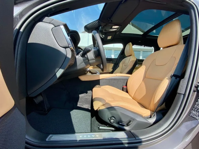 Volvo V90 Cross Country B4 Ultimate =NEW= Panorama/Distronic Гаранция Image 6