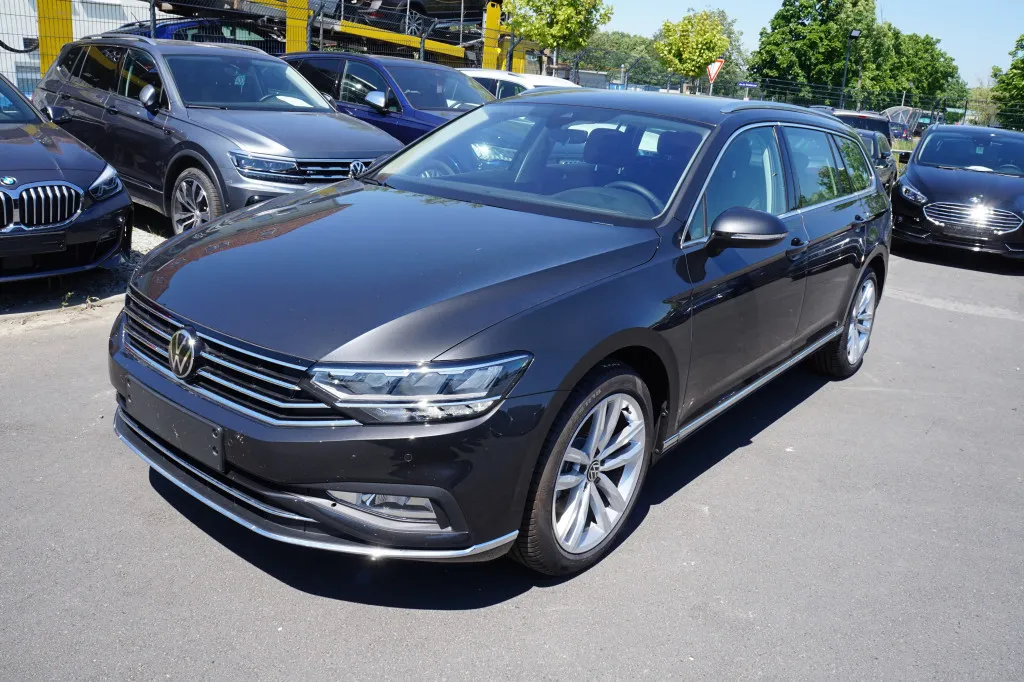 Volkswagen Passat VARIANT 1.5 TSI DSG ELEGANCE FACELIFT*NAVI Image 3