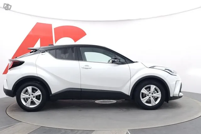 Toyota C-HR 1,8 Hybrid Intense Edition Image 6