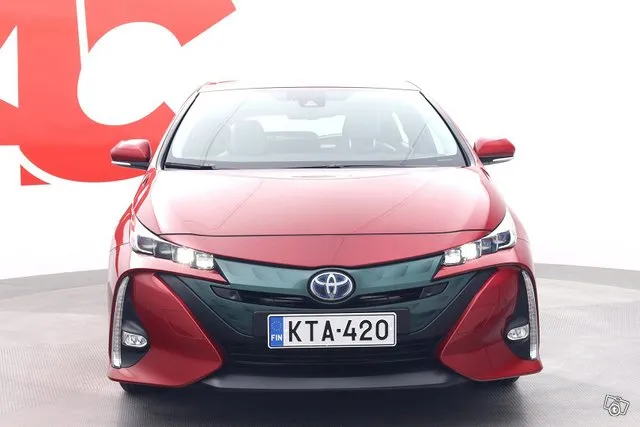 Toyota Prius Active - JBL / HUD / TUTKAT / ETÄVIILENNYS- JA  Image 8