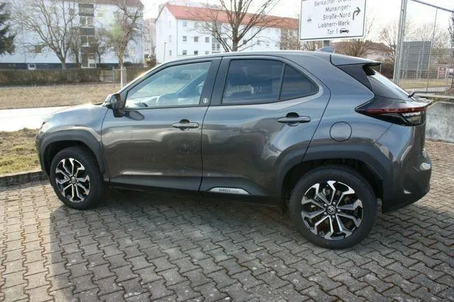 TOYOTA Yaris Cross 1.5 Hybrid 5p. E-CVT Lounge Image 6