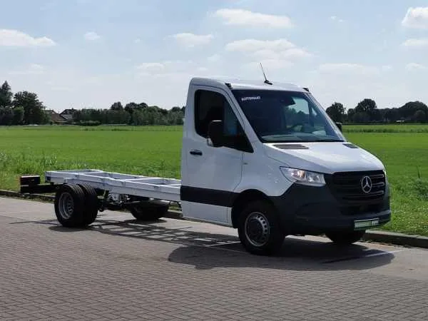 Mercedes-Benz Sprinter 519 CDI 3.0 LTR 6 CYL! Image 4