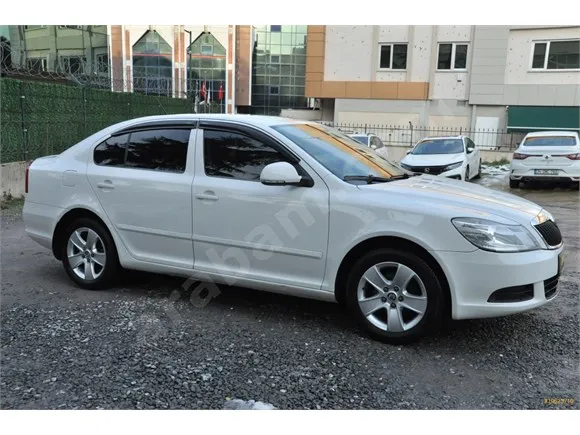 Skoda Octavia 1.4 TSI Ambiente Image 8